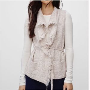 Aritzia Wilfred Free Oatmeal Fringe Vest Size XS- Alpaca Wool Italian Yarn